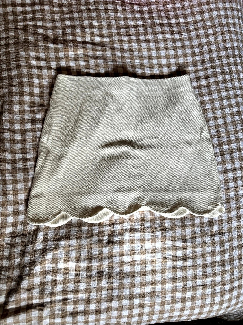 Topshop Scallop Hem Mini Skirt White Size Medium